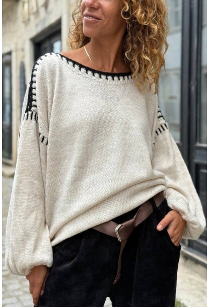 İtalyan Ekru Kayık Yaka Balon Kol Yıkamalı Yaka Ve Kol Nakışlı Yumuşak Dokulu Yün Salaş Kazak 70 60