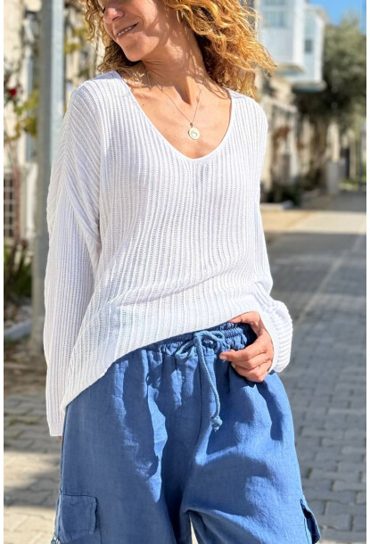 İtalyan Ekru V Yaka Ajurlu Pamuklu Salaş Dokuma Bluz 65 55