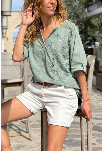 İtalyan Haki Düğmeli Yaka Yıkamalı Omzu Fileli Pul Payet Aplikeli Salaş Dokuma Bluz 70 55