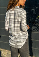 Kadın Beyaz-Siyah Ekose Krep Gömlek BST2251