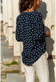 Kadın Lacivert Yakası Yırtmaçlı Krep Bluz GK-BST2752