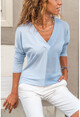 Kadın Mavi Kendinden Desenli Bloklu V Yaka Bluz GK-BST2937