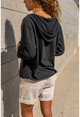 Kadın Siyah Yıkamalı Keten Fileli Yıldız Pullu Kapüşonlu Bluz RSD2046