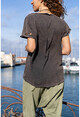 Kadın Antrasit Yıkamalı Yırtıklı Baskılı Salaş T-Shirt RSD3001