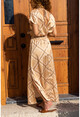 Kadın Bej Kruvaze Kiloş Yırtmaçlı Uzun Saten Elbise Bst3239