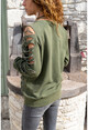 Kadın Haki Yıkamalı Yırtıklı Pul İşlemeli Sweatshirt RSDY110