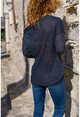 Kadın Lacivert Omzu Düğmeli Kendinden Dokulu Simli İnce Örme Bluz GK-BST2995