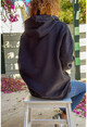 Kadın Siyah Kanguru Cep Üç İplik Kapüşonlu Sweatshirt Hs100